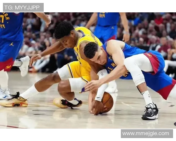 湖人队与掘金队在九月二十一日的精彩对决回顾与分析